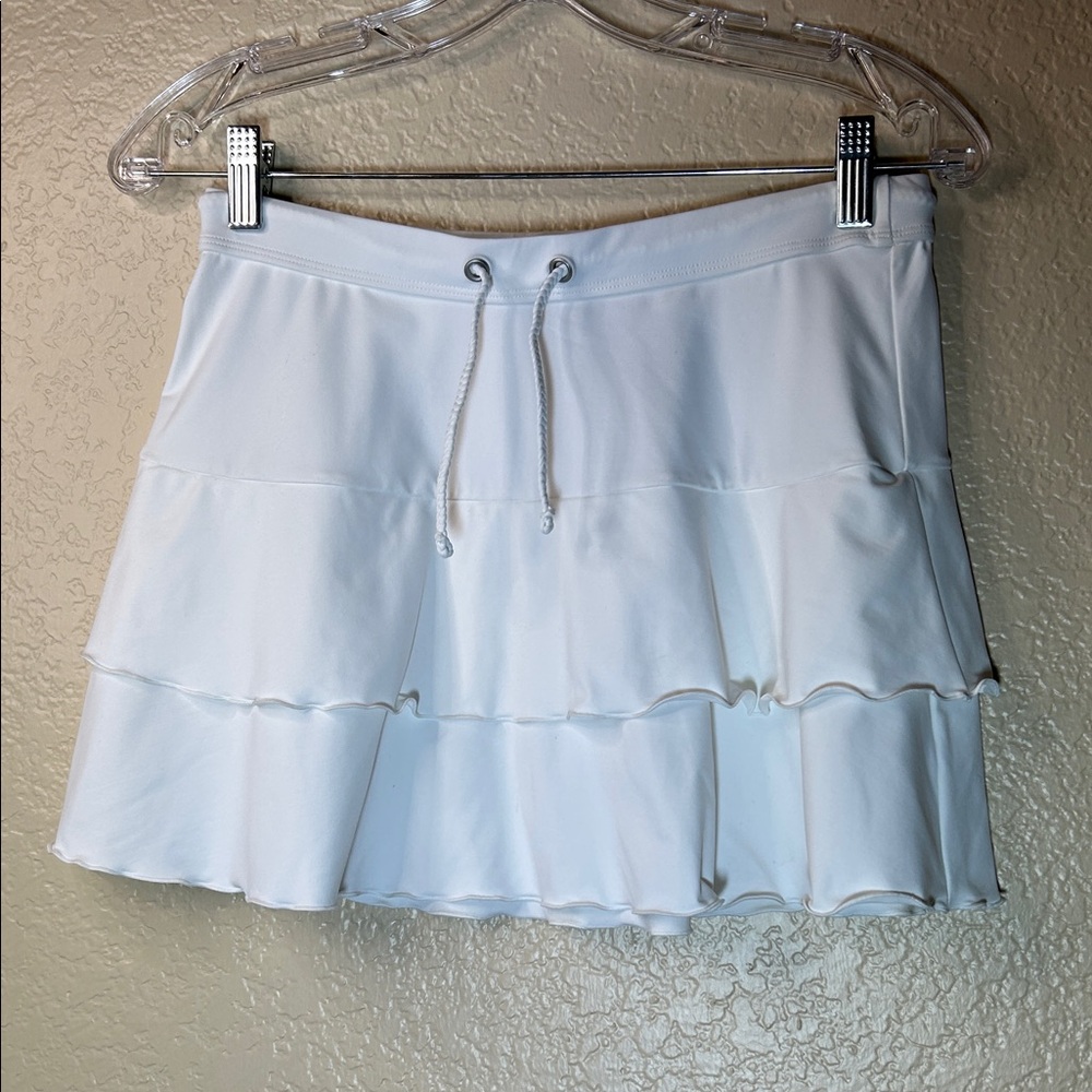 Athleta White Skirt with Drawstring. SIZE XS